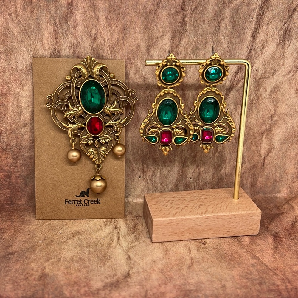 Vtg 50s 60s GORGEOUS goldtone earring and brooch pin set HIGH QUALITY costume